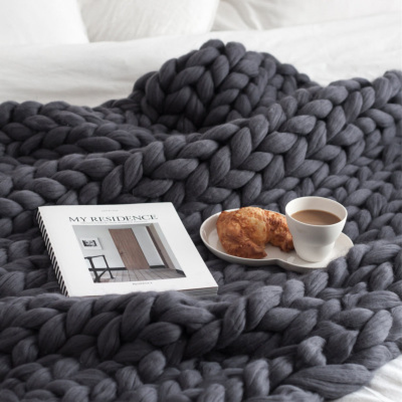 Handmade Chunky Knit Blanket Wool Bulky Knitted Throw gift, Throw Blankets for Couch Bed and Living Room - Fall Winter