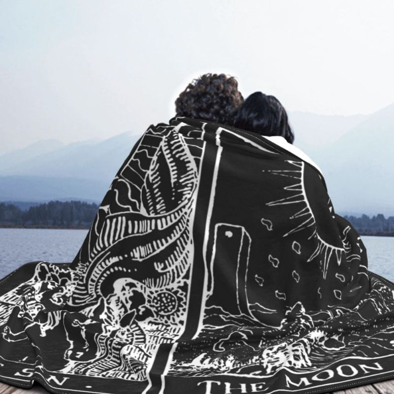 The Sun And Moon Tarot Card Pearl Obsidian Blankets Velvet Printed Beast Witch Warm Throw Blanket for Bed Outdoor Bedding Throw/