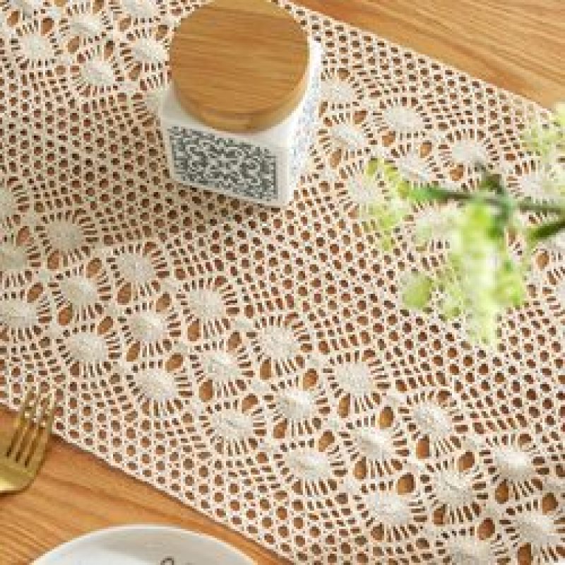 High Quality Rectangular Crochet Lace Elegant Hollow Mesh Crocheted Embroidery Table Runner For Weeding Party