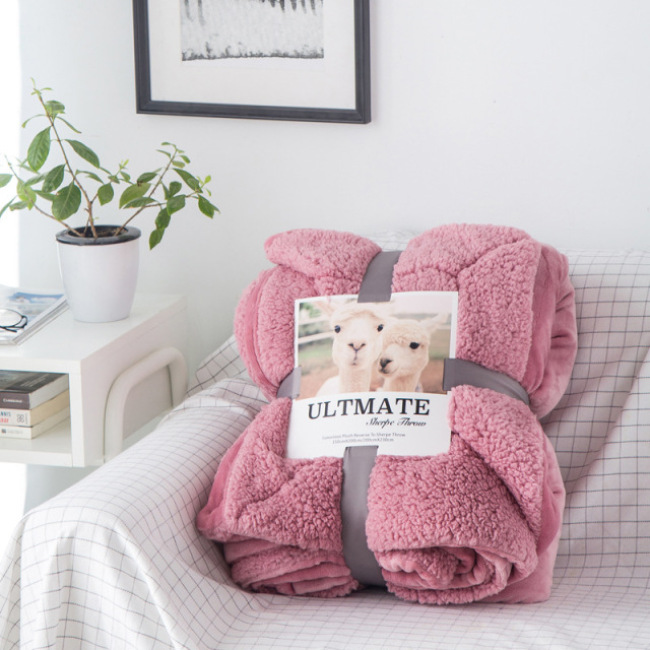 Wholesale Thick Double-layer Flannel Solid Throw Blanket, European Sherpa Blanket/