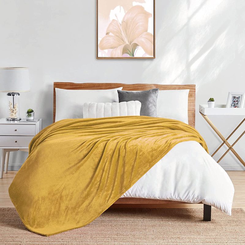 Dark Yellow Solid Color Velvet Warm Flannel Blanket For Living Room Bed  Blanket/