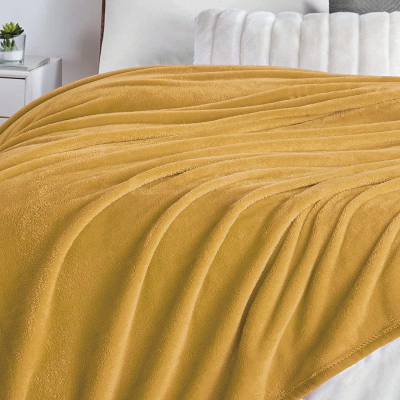 Dark Yellow Solid Color Velvet Warm Flannel Blanket For Living Room Bed  Blanket/