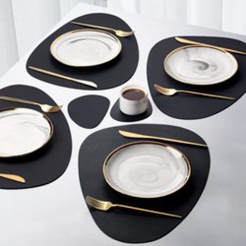 4 Pack Faux Leather Placemats Set, Round Black PU Dining Table Mats, Wipeable Stain Resistant Heat Resistant Water#