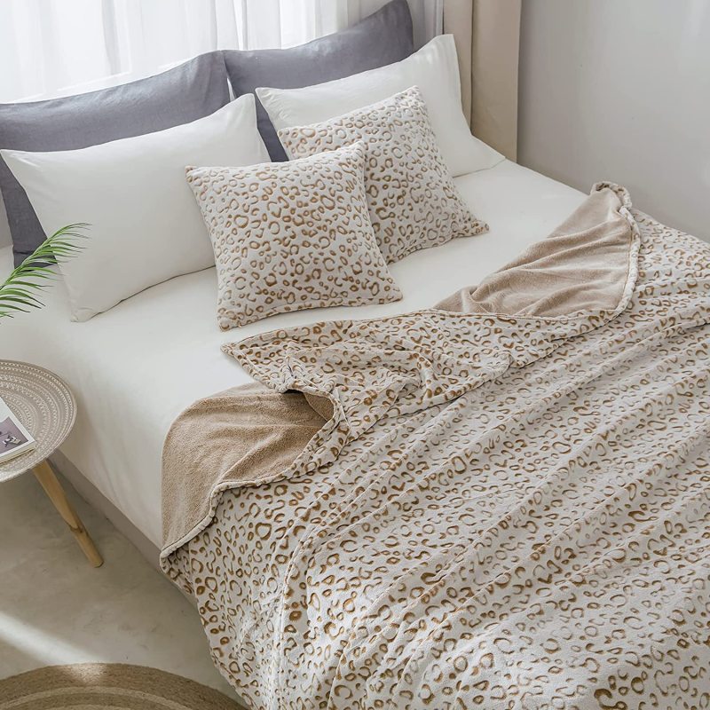 Classic Leopard Print Fleece Winter Blanket Sheet Blanket Bedding Sofa Soft Sleeping Warm Blanket
