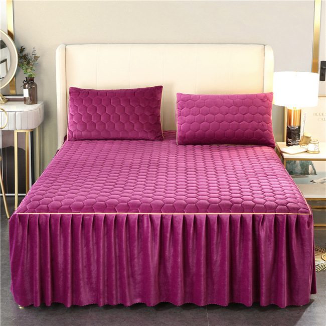 cheap bed skirt soft and warm  ,100% cotton high end  bed skirt for bed/