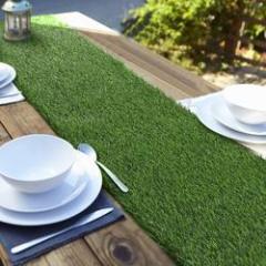 Wholesale Environmental Friendly New Design Vivid Green Grass Style Rectangle Table Runner For Kitchen Park Picnic