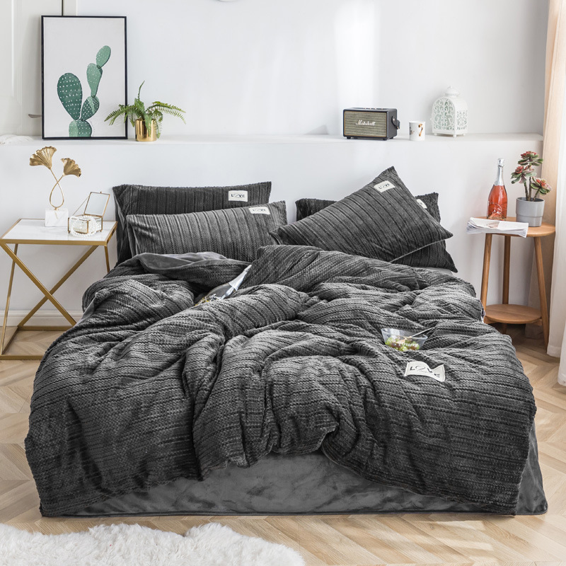 Home Bed Cover Bed Sheet Sets Bedding, Custom Solid Color Velvet Comforter Set Bedding/