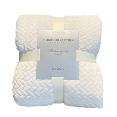 Solid Color Hugging Blanket Cozy Coral Fleece Warm Winter Bed Blankets Soft Plush Lightweight Nap Sleep Throw Blanket Sofa Mant/