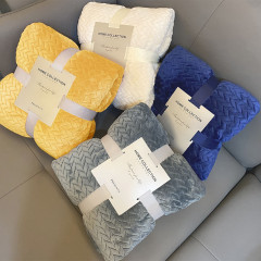 Solid Color Hugging Blanket Cozy Coral Fleece Warm Winter Bed Blankets Soft Plush Lightweight Nap Sleep Throw Blanket Sofa Mant/