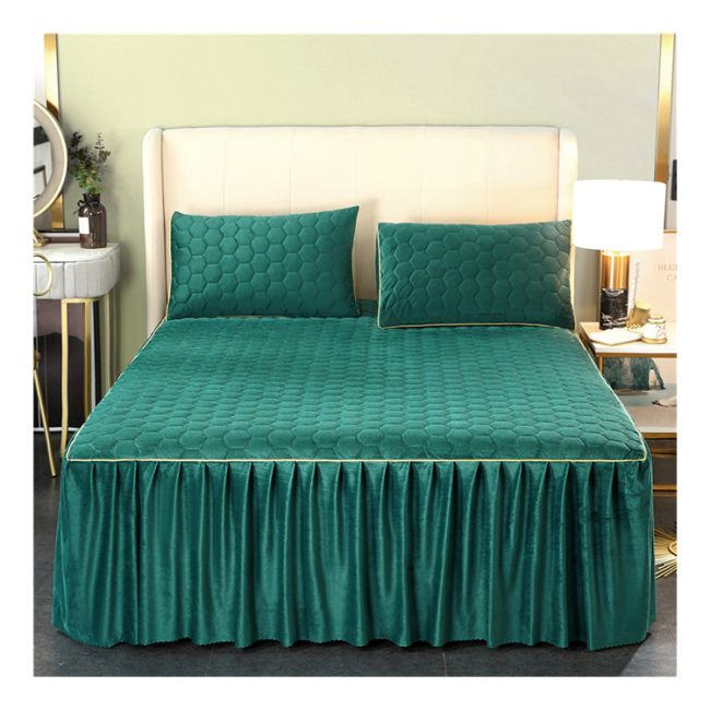 Amazon hot selling  bed skirt soft and warm  ,luxury cotton high end  bed skirt for bed/