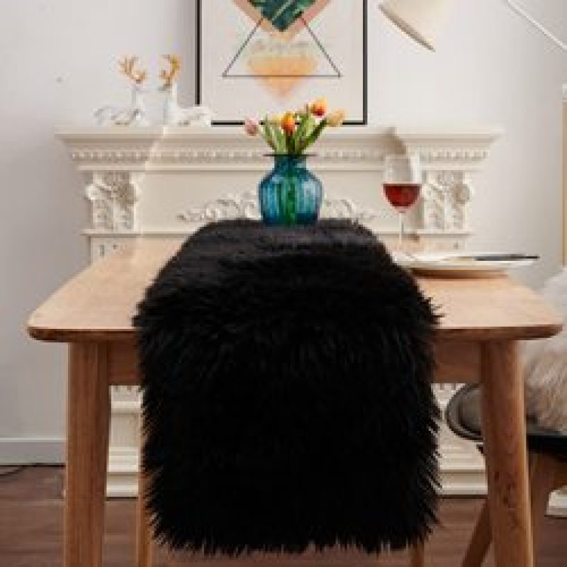 High Quality Modern Small Fur White Thanksgiving Table Runners for Christmas Wedding Party Holiday Birthday Home Farmhouse
