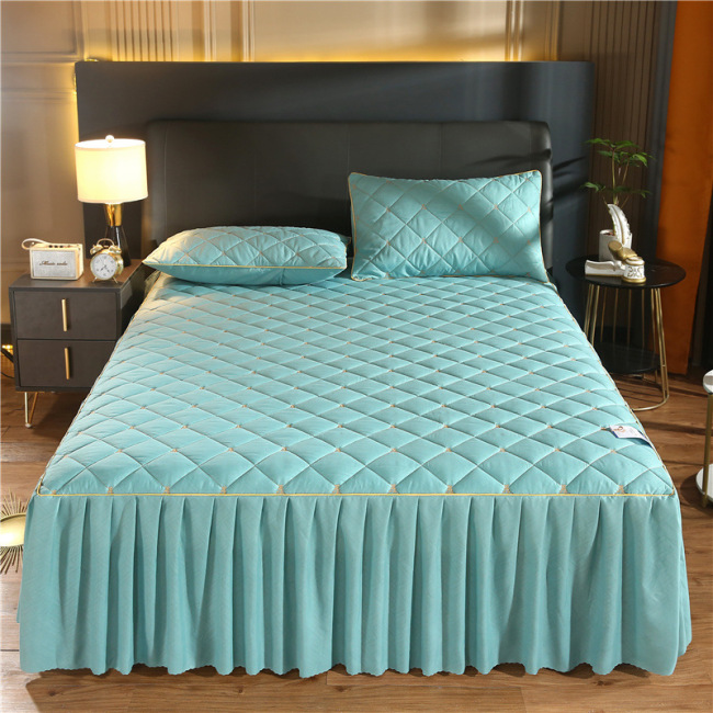 Amazon hot selling product bed skirt soft and warm  ,100% cotton high end  quilted queen bed skirt for bed/