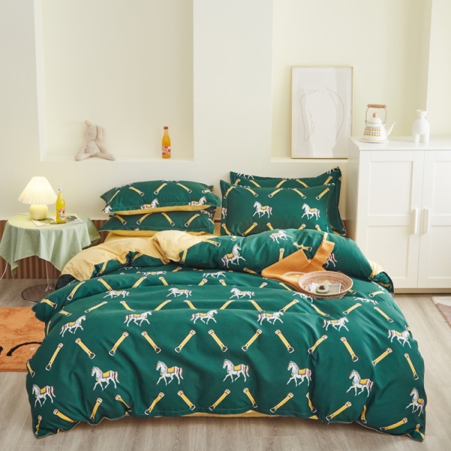 High quality Cheap and hot selling  bedding set , bedding for living room/