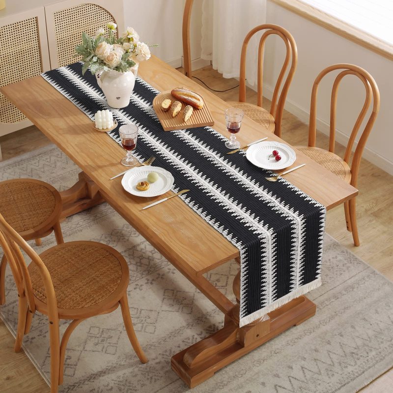 Wholesale 12 in x 71 in Farmhouse Boho Black and White Striped Cotton Woven Fringe Tablecloth For Wedding Party