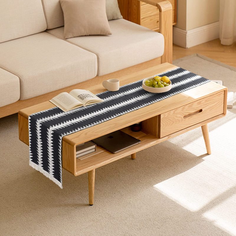 Wholesale 12 in x 71 in Farmhouse Boho Black and White Striped Cotton Woven Fringe Tablecloth For Wedding Party
