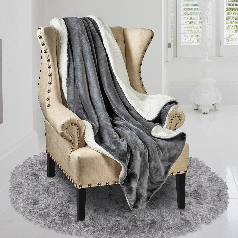 Two-Sided Living Sherpa Blankets, Extra Thick Warm Sofa Blanket / Couch Blanket Made Of Sherpa And Fleece /