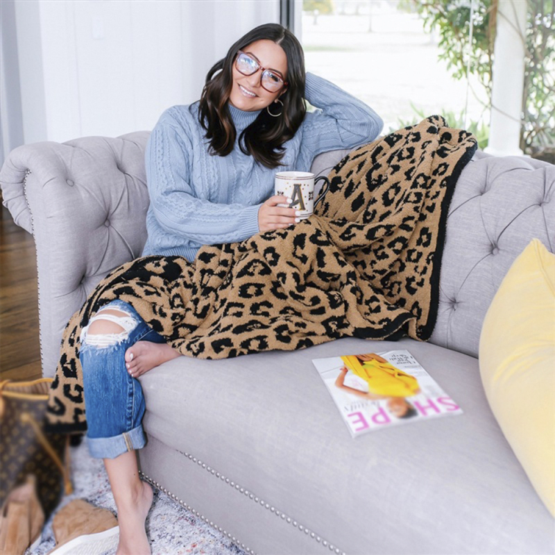 Nordic Style  Leopard print comfortable blanket beautiful pattern, thick blanket,/