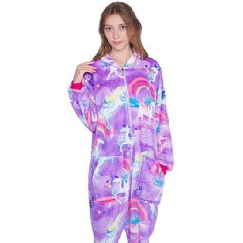 European and American lovely adult hooded blanket, soft flannel material, fluffy and comfortable/