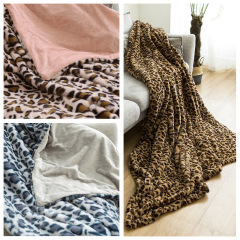 Wholesale Hot Selling Polyester Comfort Fleece Blanket, High Quality Velvet Flannel Khaki Leopard Print Blanket/