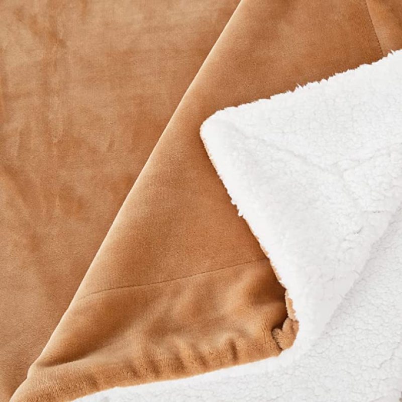 Home Textile Soft Solid Blanket Fleece Flannel Blanket Adult Sofa Bedding Red Green Blue Flannel Throw Blankets for Beds