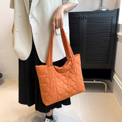 Sac de voyage matelassé en nylon pour femme, fourre-tout matelassé d'hiver