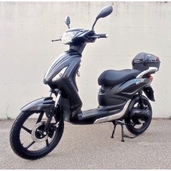 Italy Top Ranking 18-Inch Pedal Assist Electric Scooter Adults 48V 250W 500W Bluetooth Two-Wheel E Scooter Moped Bike 60km Range