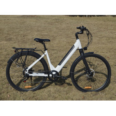 2021 New Arrival 700C 28 Inches Lady City Electric Bicycle 36V 250W Light Weight E-Bike 36V Hidden Battery