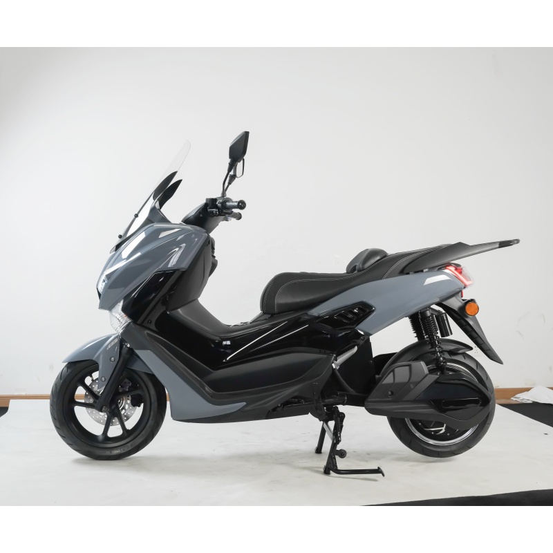 7000W High-Speed Electric Chopper Motorcycle with 72V Lithium Battery EEC L3E Scooter 115Km/h Max Speed Adults Touring Motorbike