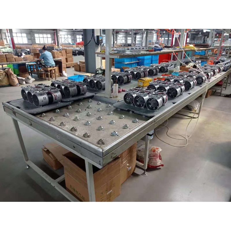Oil-Less Mute Air Compressor SY1200 4/160L CE Approved Oil free Silent Air Compressor