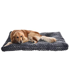 Wholesale super soft Amazon popular  style eco friendly dog bed pet cushion