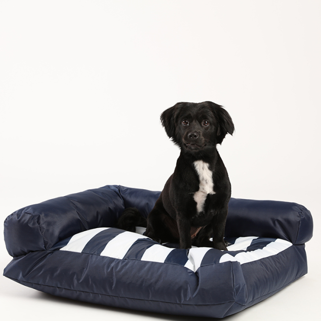 Cooling Pillow Washable modern soft dog bed Striped Outdoor  Waterproof Dog Bed
