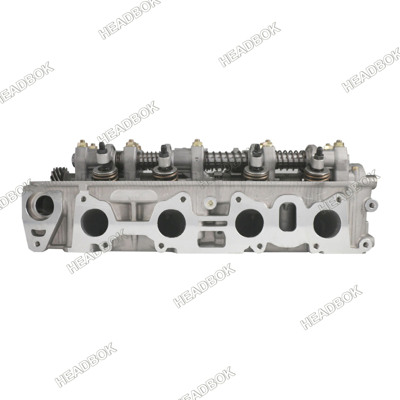 4ZD1 Complete Cylinder Head for ISUZU
