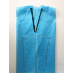 Bata quirúrgica con puño tejido y puño elástico Bata SMS Gow impermeable Máquina para fabricar batas quirúrgicas