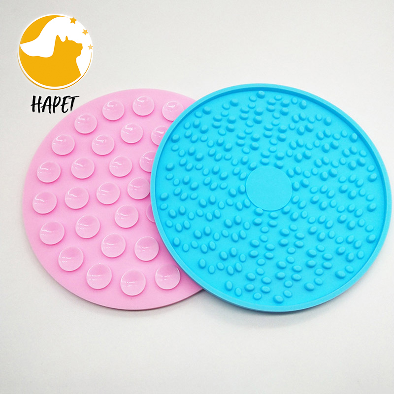 Dog Slow Dispensing Treater Mat Dog Lick pad Peanut Butter Lick mat for Pet Bathing Grooming and Dog Training