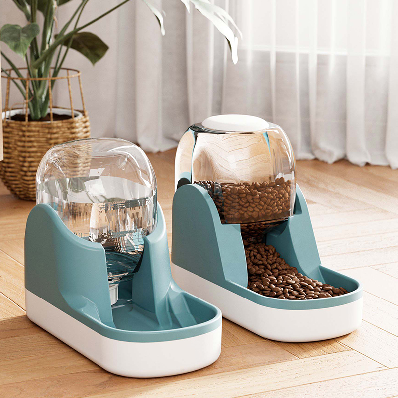 Water dispenser for dogs automatic feeder  dogs Large kettle for cats to drink from running water pet supplies