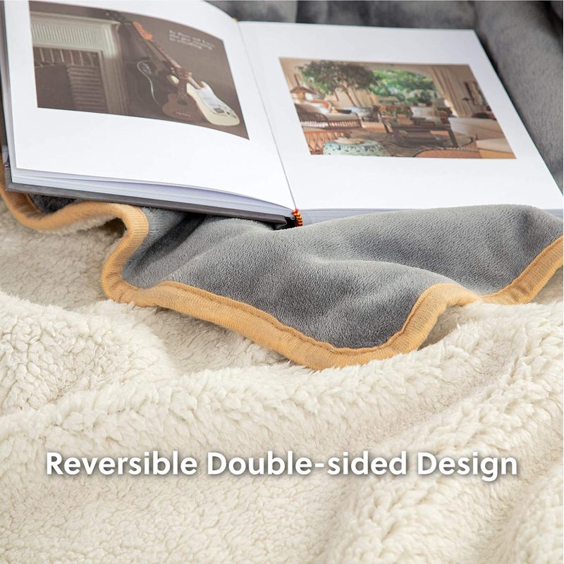 Waterproof Dog Blankets for Small Dogs - Small Cat Blanket Washable for Couch Protection- Sherpa Fleece Puppy Blanket, Soft Plus