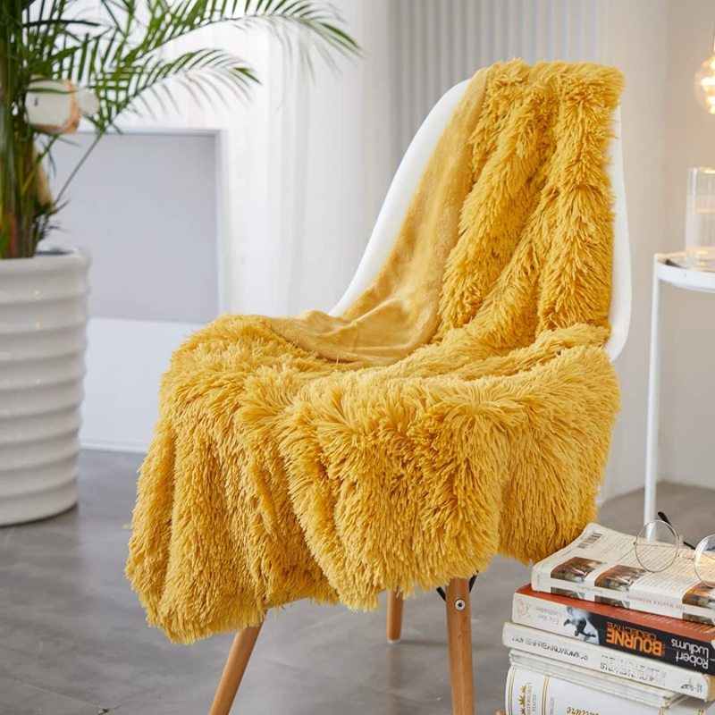 Soft and Washable Faux Fur Fuzzy Dog Blanket Reversible Faux Fur Fleece Throw Blanket for Couch