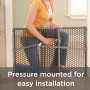 Mount Fastening Wood Baby Gate with Pressure Easy to Install at The Stairs