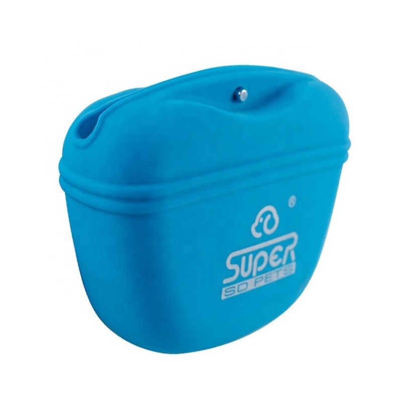 silicone new design hands free dog training treat pooch pouch big botton clicker dog treat