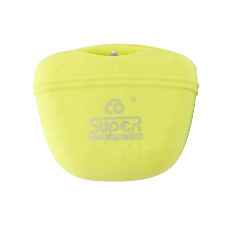 silicone new design hands free dog training treat pooch pouch big botton clicker dog treat