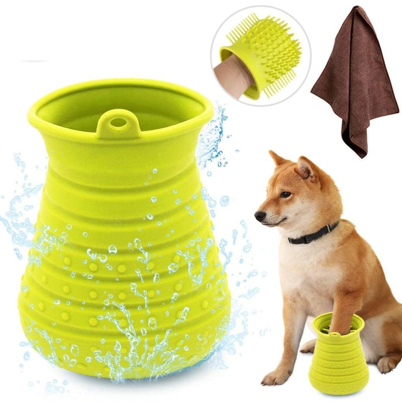 Wholesale Custom Dog Paw Cleaner Cup with Towel Pet Foot Washer Portable Dog Cleaning Brush