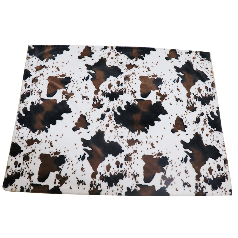 Cute Cow Print Blanket Soft Warm Plush Throw Blanket Fleece Flannel Fuzzy Lightweight Travel Blankets Cozy All-Season