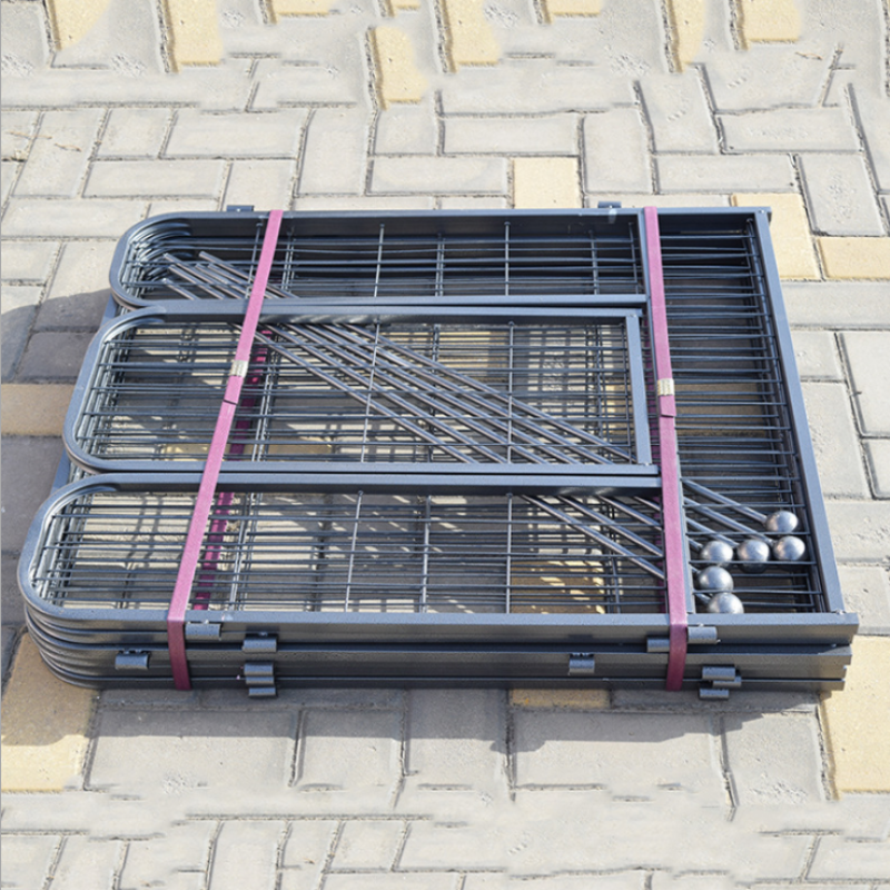 Portable Durable Metal Dog Fence With Cover And Lock For Camping High quality portable dog cages