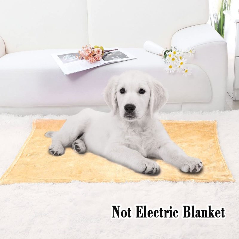Pet Dog Blanket, Flannel Fleece Puppy Blanket Solid Plush Warm Rug Blankets and Throws for Small-Medium Dogs Cats Doggy Sleeping