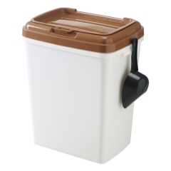 Wholesale Pet Food Storage Barrel Cat Dog Food Sealed Container Food Storage Bin With Scoop