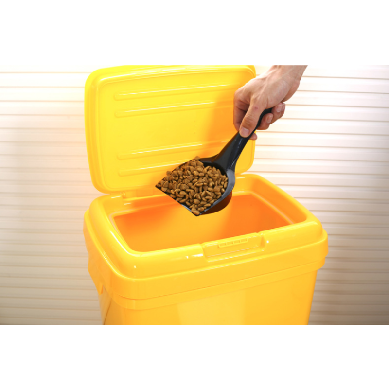 Wholesale Pet Food Storage Barrel Cat Dog Food Sealed Container Food Storage Bin With Scoop