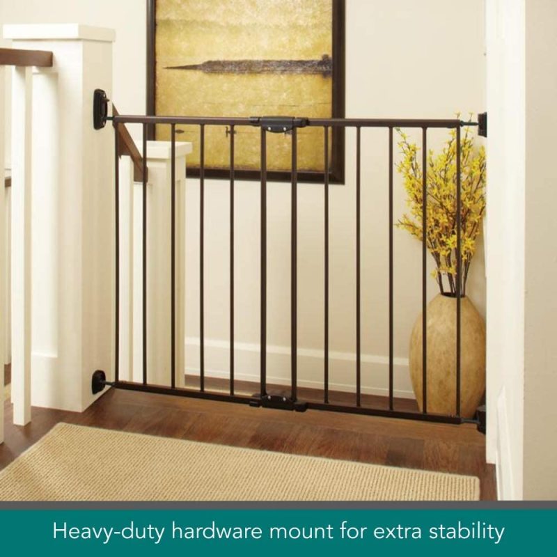 Heavy Duty Metal Construction Walk Pet Gate Hardware Mount For Stairs