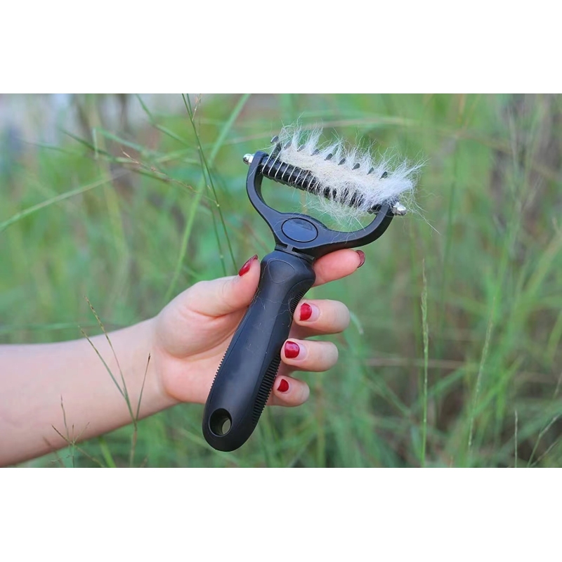 Pet Grooming Brush
