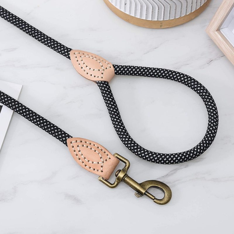 Reflective Dog Chew Proof Dog Leash Climbing Rope Leash w Leather