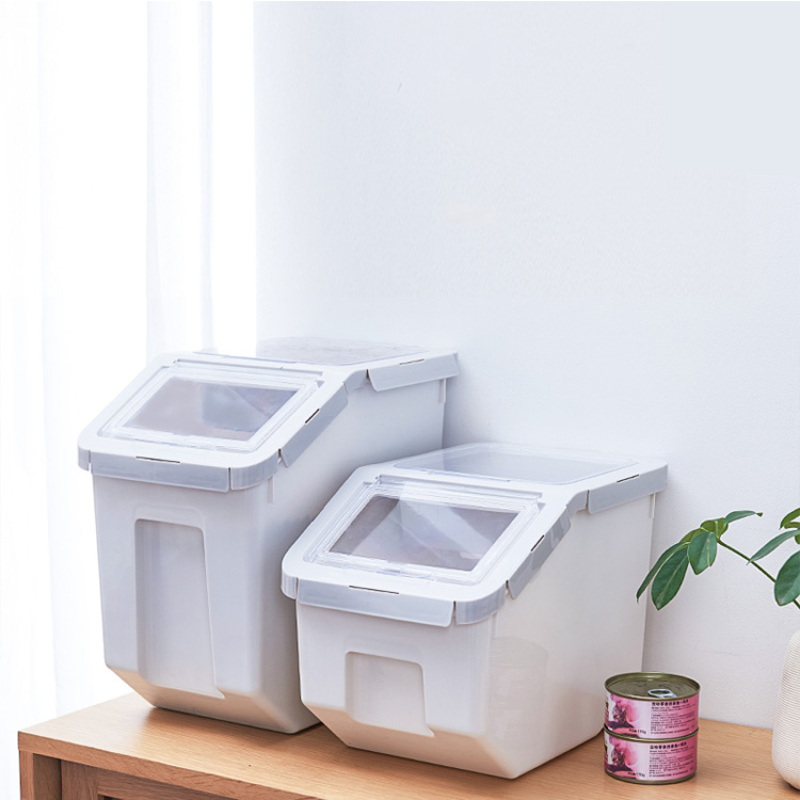 Wholesale High Quality Plastic 8kg Travelling Dog Food Container Pet Food Storage